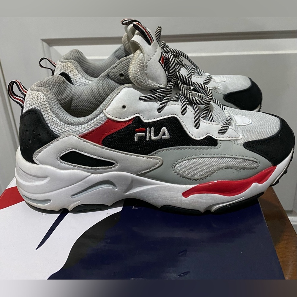 FILA Ray Tracer white-black-high rise sneakers kids size 5.5 - Picture 3 of 6